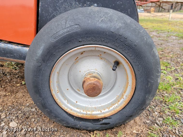 image for item JE9898 Case 8580  large square baler