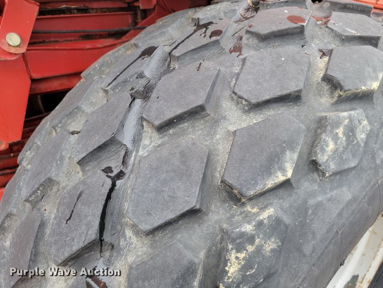 image for item JE9898 Case 8580  large square baler