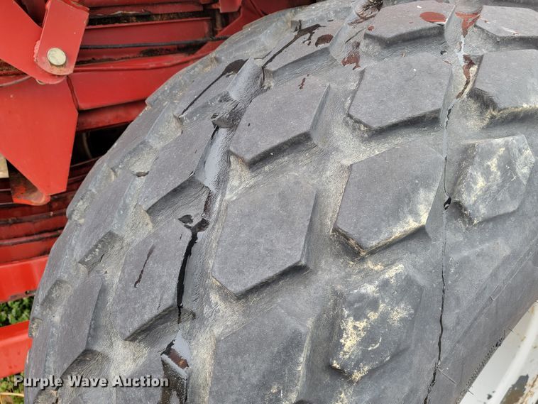 image for item JE9898 Case 8580  large square baler