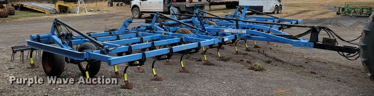 image for item JE9900 DMI Tigermate II  field cultivator