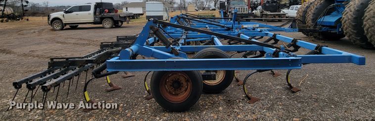 image for item JE9900 DMI Tigermate II  field cultivator