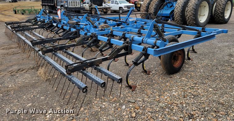 image for item JE9900 DMI Tigermate II  field cultivator
