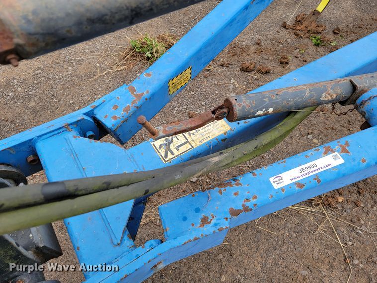 image for item JE9900 DMI Tigermate II  field cultivator