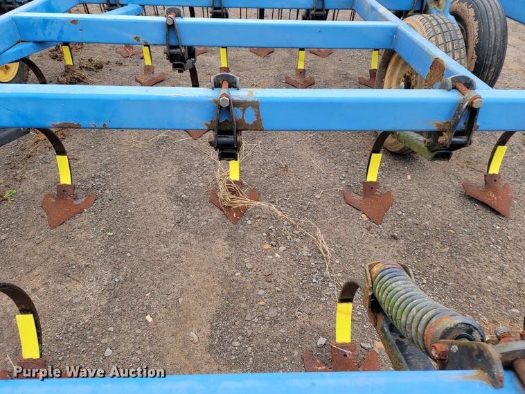 image for item JE9900 DMI Tigermate II  field cultivator