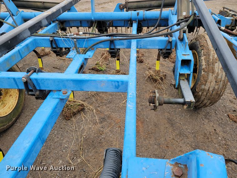 image for item JE9900 DMI Tigermate II  field cultivator