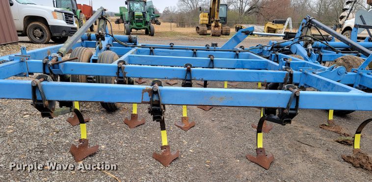 image for item JE9900 DMI Tigermate II  field cultivator