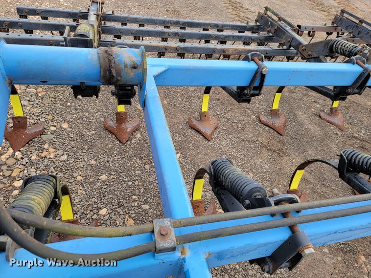 image for item JE9900 DMI Tigermate II  field cultivator