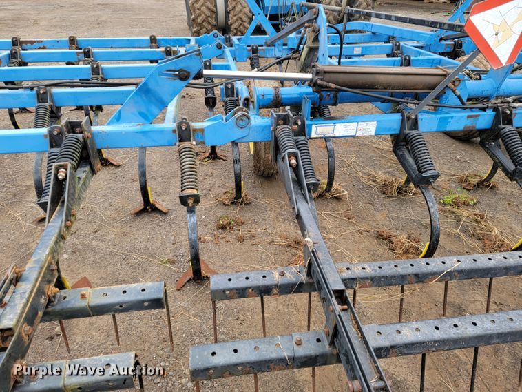image for item JE9900 DMI Tigermate II  field cultivator