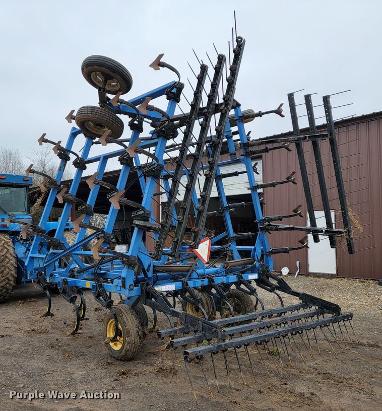 image for item JE9900 DMI Tigermate II  field cultivator