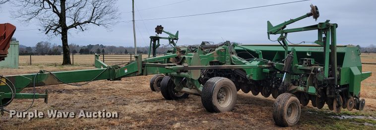 image for item JE9901 Great Plains 2SNT24  grain drill