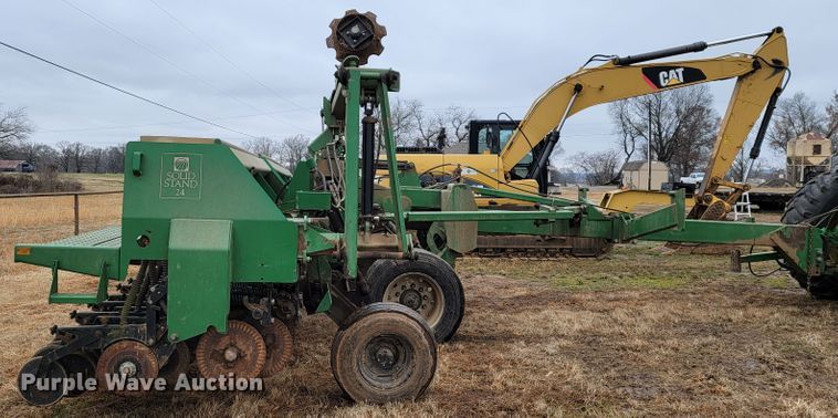 image for item JE9901 Great Plains 2SNT24  grain drill