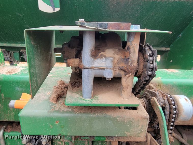 image for item JE9901 Great Plains 2SNT24  grain drill