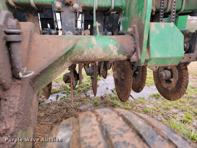 image for item JE9901 Great Plains 2SNT24  grain drill