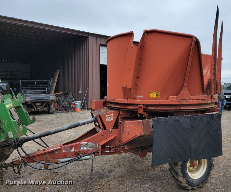 image for item JE9902 Hesston BP25  bale processor