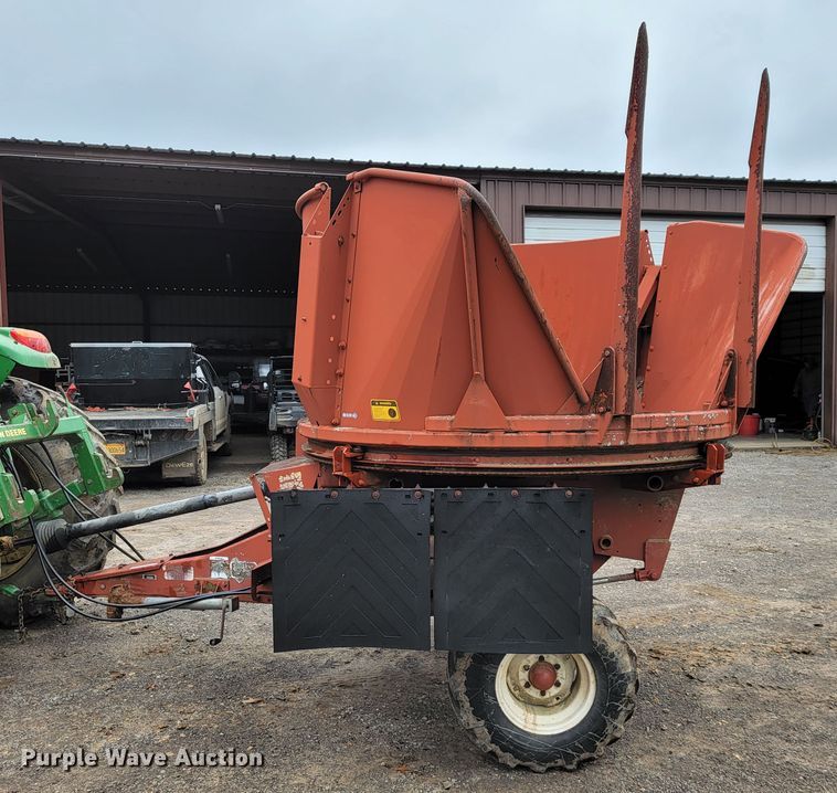 image for item JE9902 Hesston BP25  bale processor