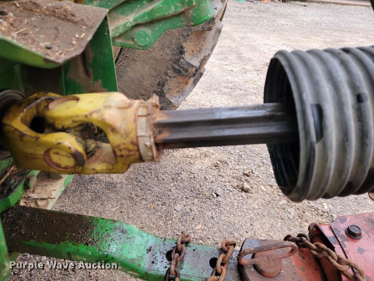 image for item JE9902 Hesston BP25  bale processor