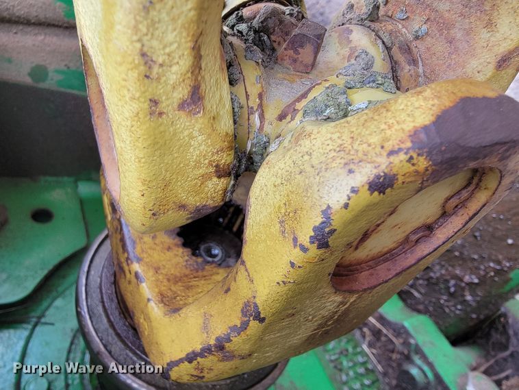 image for item JE9902 Hesston BP25  bale processor