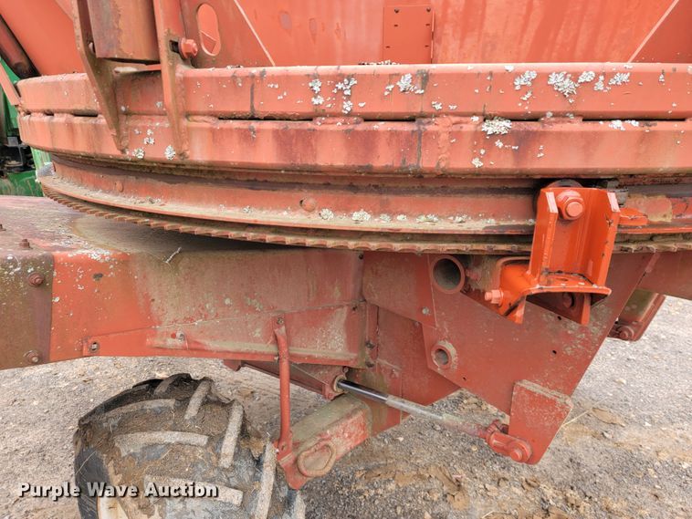 image for item JE9902 Hesston BP25  bale processor