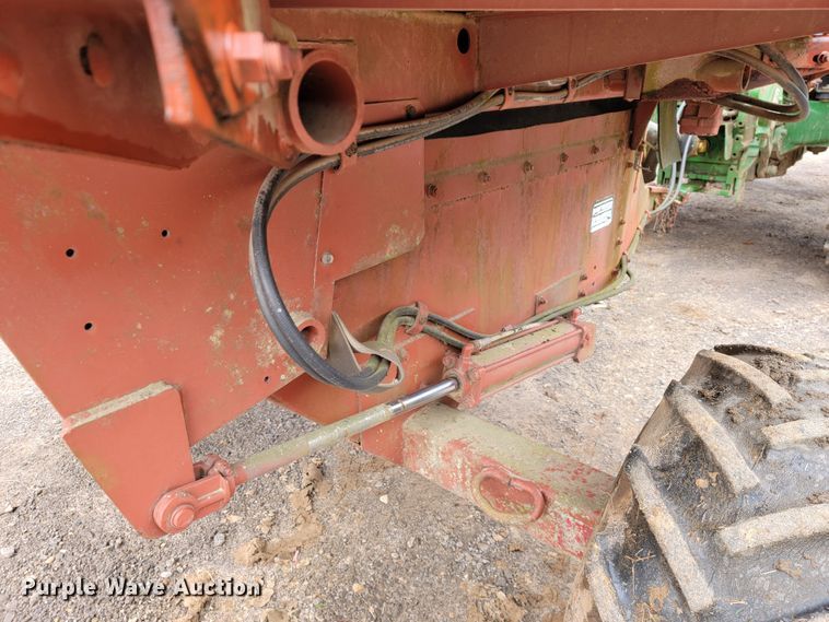 image for item JE9902 Hesston BP25  bale processor