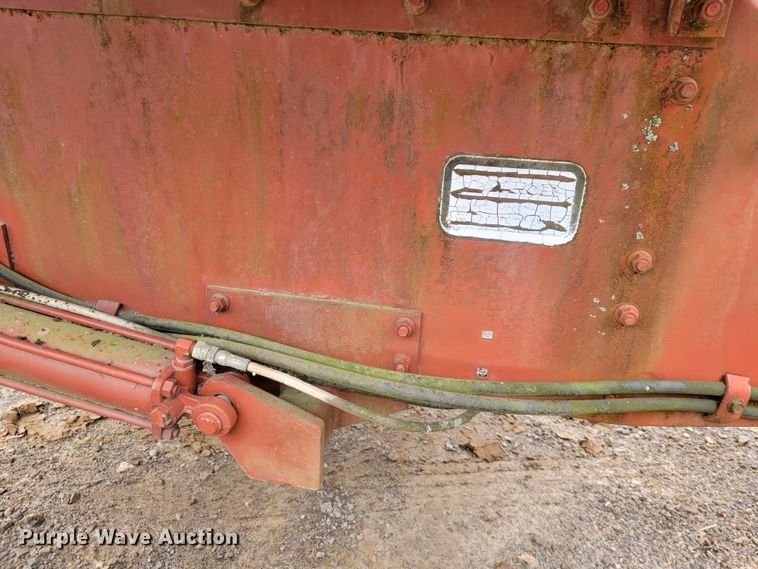 image for item JE9902 Hesston BP25  bale processor