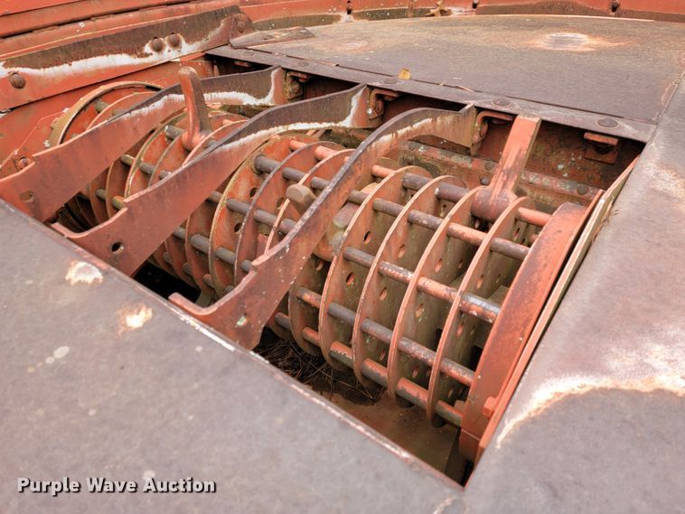 image for item JE9902 Hesston BP25  bale processor