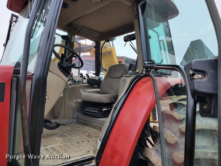 image for item JE9903 2004 Case IH MXM130  MFWD tractor