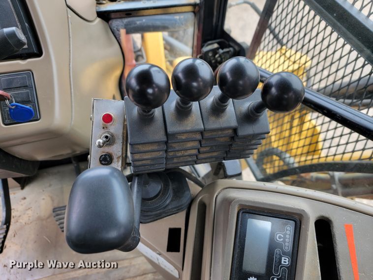 image for item JE9903 2004 Case IH MXM130  MFWD tractor