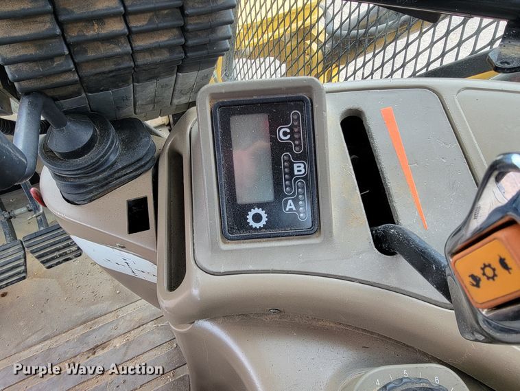 image for item JE9903 2004 Case IH MXM130  MFWD tractor