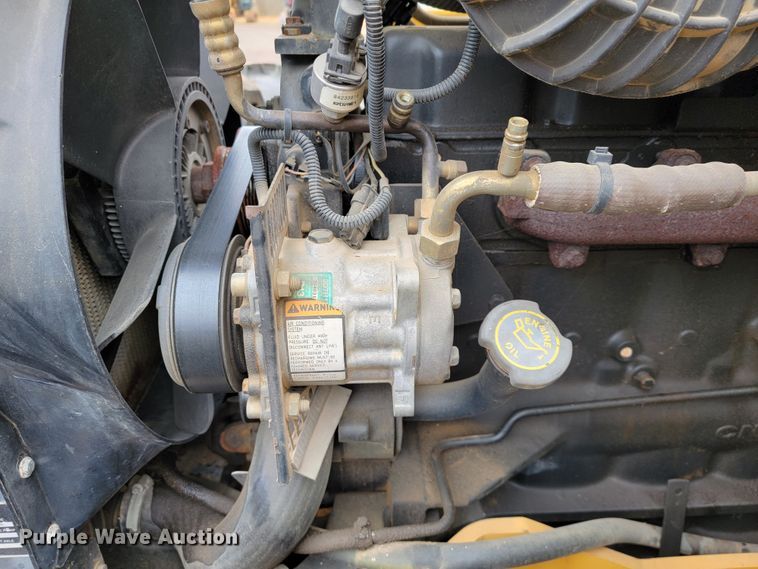 image for item JE9903 2004 Case IH MXM130  MFWD tractor