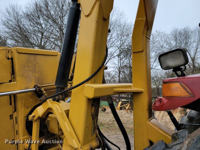 image for item JE9903 2004 Case IH MXM130  MFWD tractor