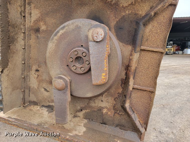 image for item JE9903 2004 Case IH MXM130  MFWD tractor