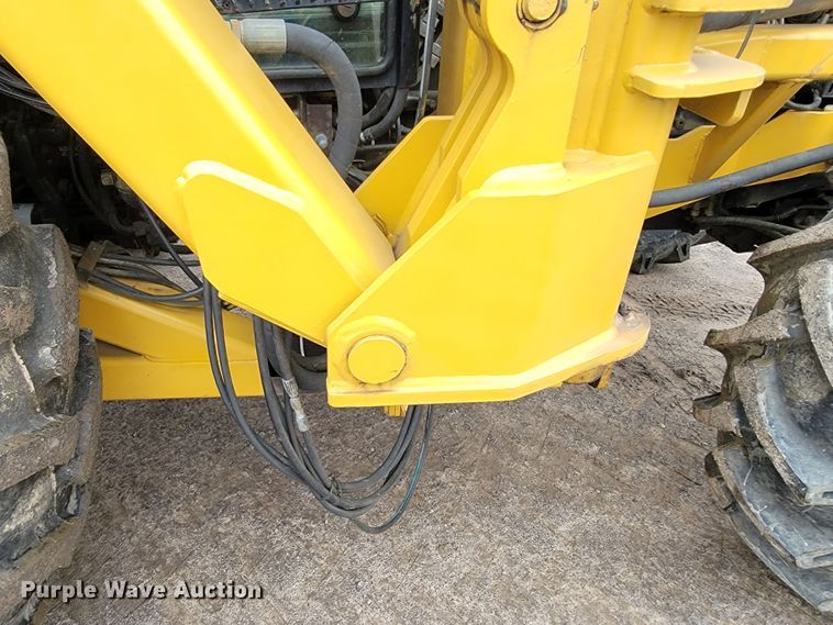 image for item JE9903 2004 Case IH MXM130  MFWD tractor