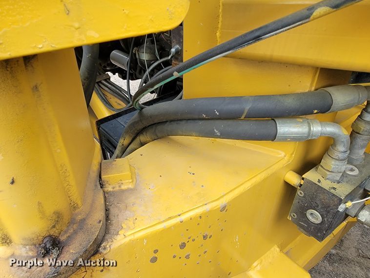 image for item JE9903 2004 Case IH MXM130  MFWD tractor