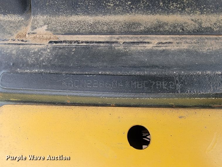 image for item JE9903 2004 Case IH MXM130  MFWD tractor