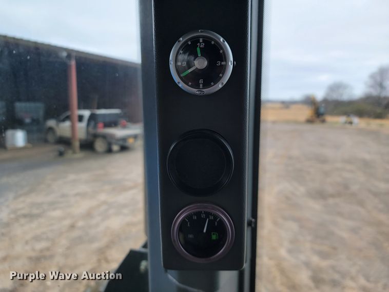 image for item JE9904 1998 New Holland 9482  4WD tractor