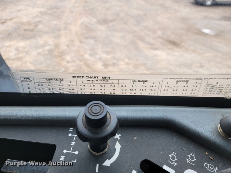 image for item JE9904 1998 New Holland 9482  4WD tractor