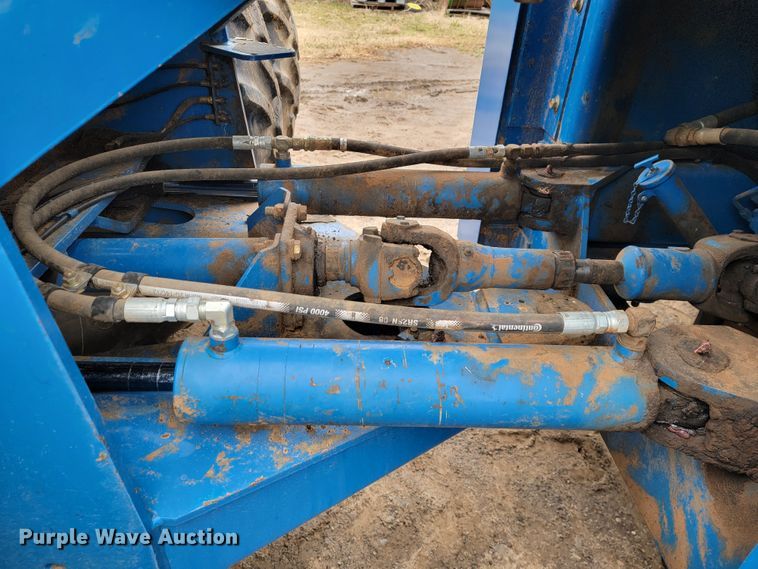 image for item JE9904 1998 New Holland 9482  4WD tractor