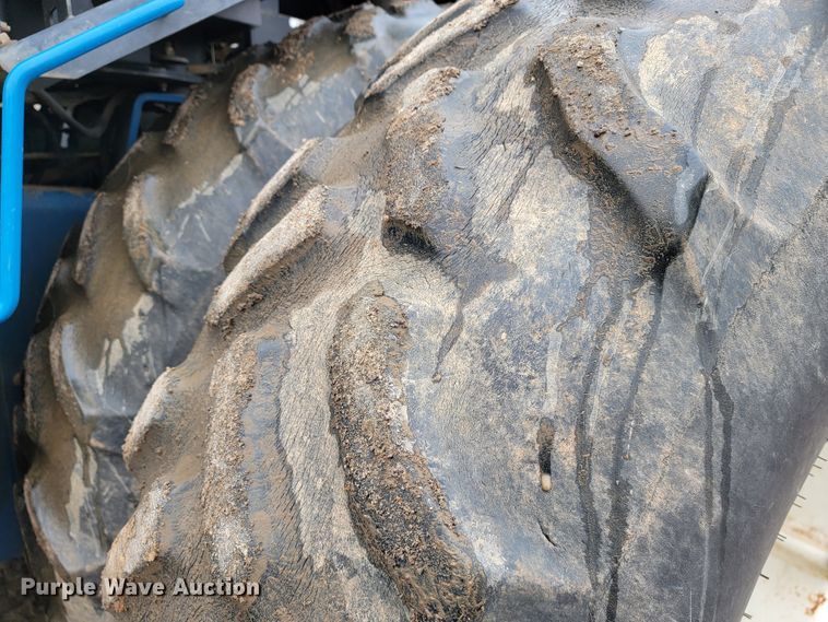 image for item JE9904 1998 New Holland 9482  4WD tractor