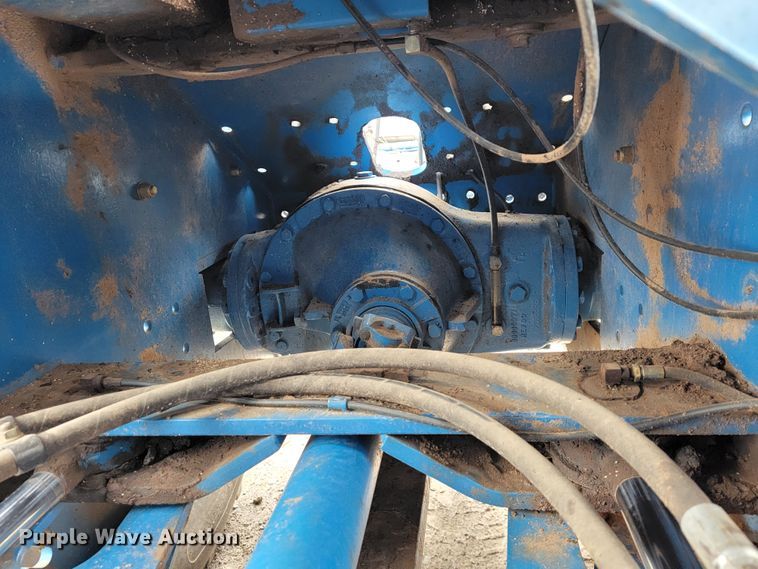 image for item JE9904 1998 New Holland 9482  4WD tractor