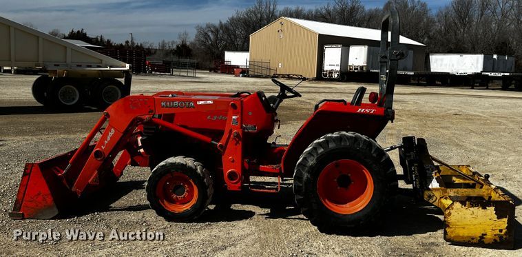 image for item JH9391 Kubota L3400  MFWD tractor