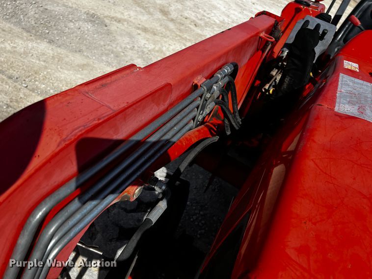 image for item JH9391 Kubota L3400  MFWD tractor