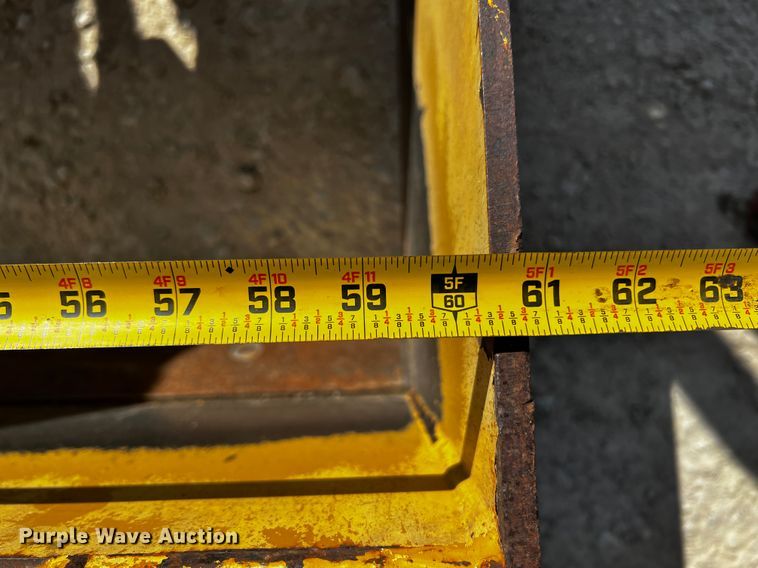 image for item JH9391 Kubota L3400  MFWD tractor