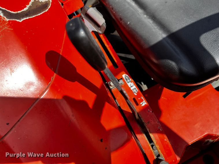 image for item JH9391 Kubota L3400  MFWD tractor