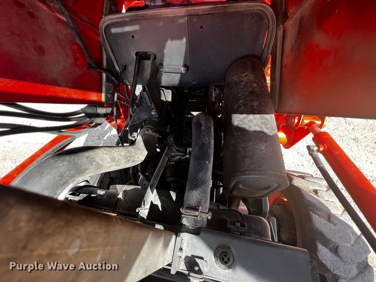 image for item JH9391 Kubota L3400  MFWD tractor