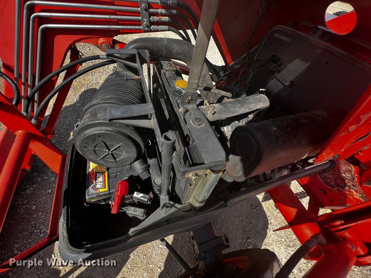 image for item JH9391 Kubota L3400  MFWD tractor