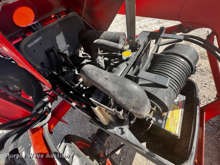 image for item JH9391 Kubota L3400  MFWD tractor