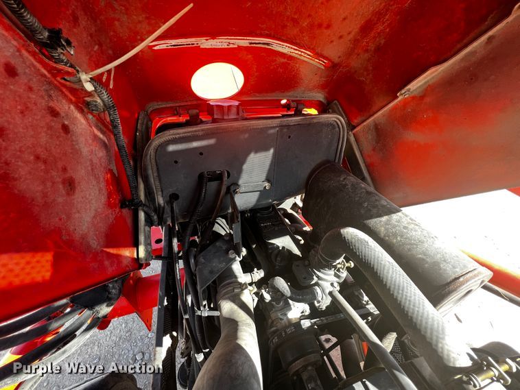 image for item JH9391 Kubota L3400  MFWD tractor