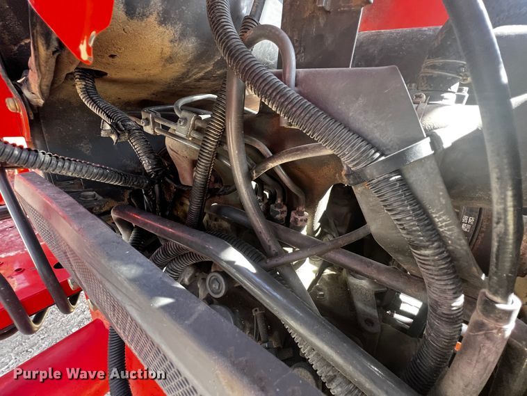 image for item JH9391 Kubota L3400  MFWD tractor