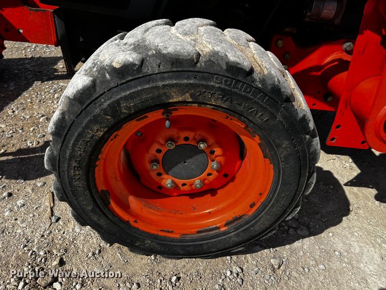 image for item JH9391 Kubota L3400  MFWD tractor