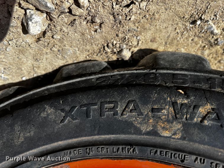 image for item JH9391 Kubota L3400  MFWD tractor